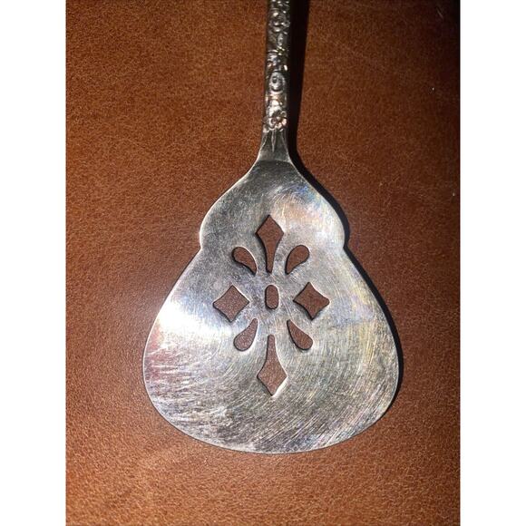 Masterpiece Silverplate Bon-Bon / Nut Server 5 1/4" Rose Motif - Vintage - Japan - Picture 3 of 6